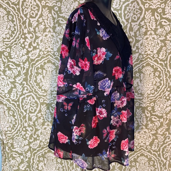 Torrid Sheer Black Floral Blouse Sz 2 - Picture 4 of 12